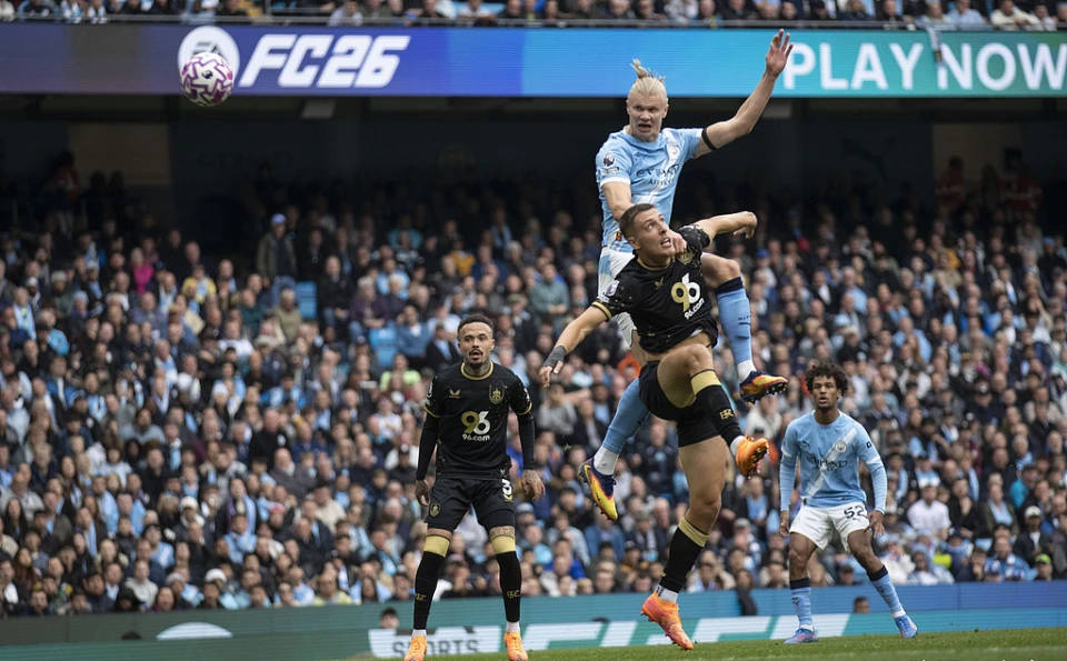 欧冠90分钟进球效率最新榜单揭晓！哈兰德领跑，梅西居次，C罗仅第五